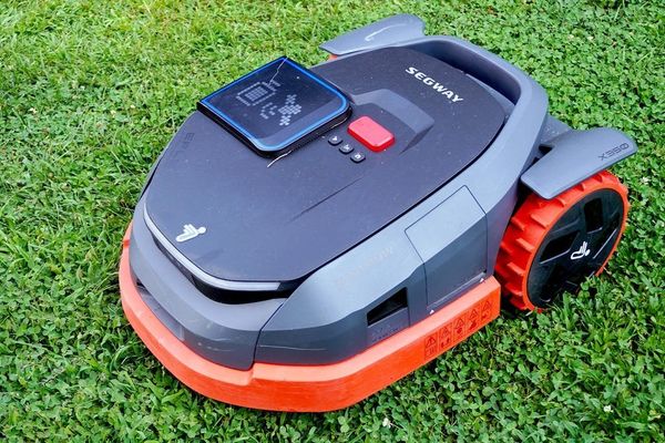 Segway Navimow X3 Redefines Robotic Lawn Care with Unmatched Navigation Precision