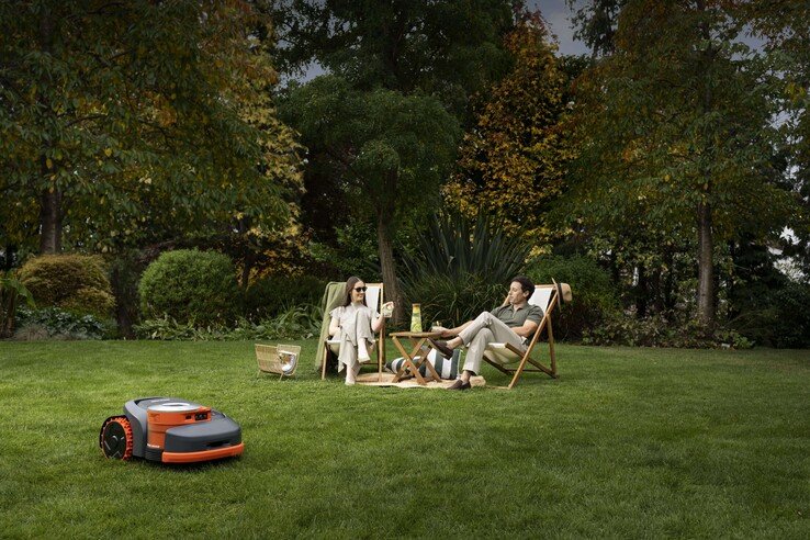 Segway’s Navimow H2 robot lawn mower