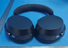 Sennheiser teases new wireless headphones with Momentum 5 Wireless pictured before release - Notebookcheck News