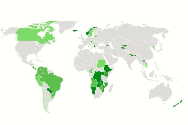 Seven Countries Achieve 100% Renewable Electricity: Examining the Global Energy Transition