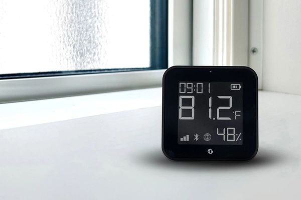 Shelly BLU H&T Display ZB Hits US Market: World's Slimest Smart Sensor with E-Paper Display