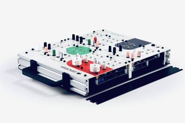 Shmøergh Moduleur: An Open-Source Synth Designed for Hardware Hackers and Musicians