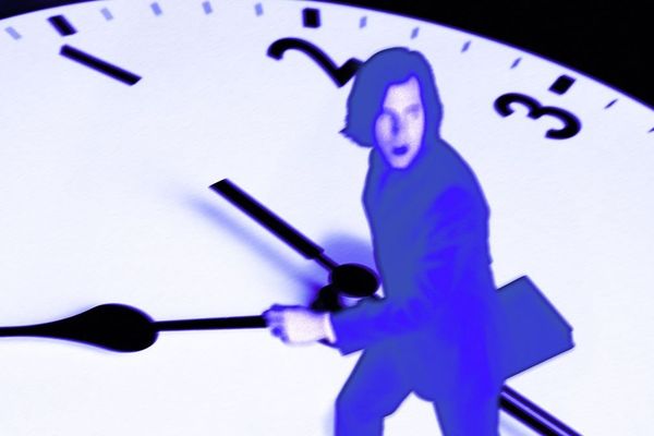 Silicon Valley's '996' Embrace: The 72-Hour Work Week Fueling AI's Cutthroat Race