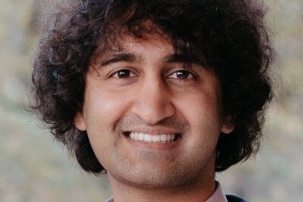 Simplifying Atomic Deploys for Critical Side Projects with systemd Portable Services