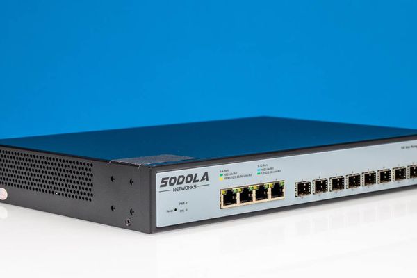 Sodola SL-SWTGW2C48NS 12-Port Combo 10GbE Switch Review