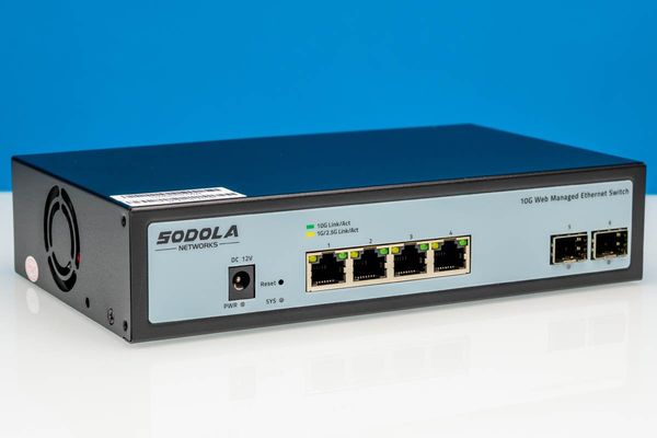 Sodola SL510S-4T2XS Review: A Cheap Half-Width 6-Port 10G Web Managed Switch