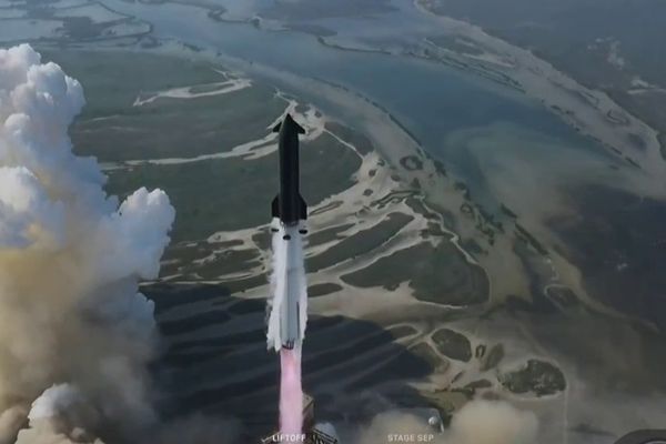 SpaceX Successfully Launches Starship Prototype, Advancing Mars Ambitions