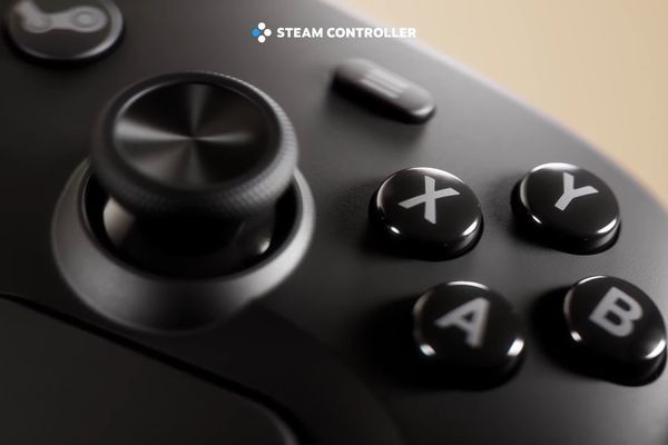 Steam Controller charging puck sparks when metal wristband contacts pogo pins