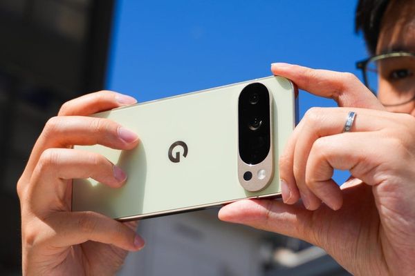 Stop Letting Auto Mode Waste Your Pixel: 9 Pro-Level Tweaks That Unlock Its Real Camera Stack