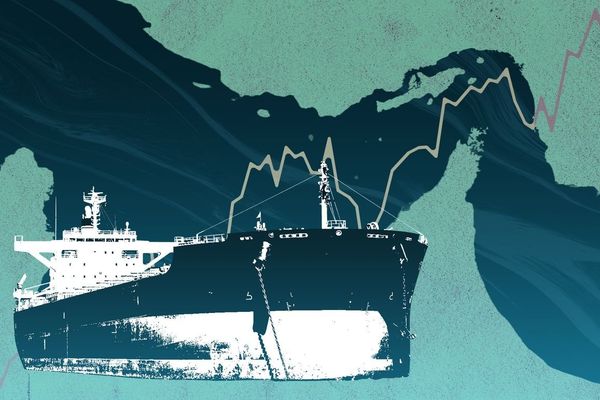 Strait of Hormuz Remains All But Closed, Trump Demands Iran Stop Tolls