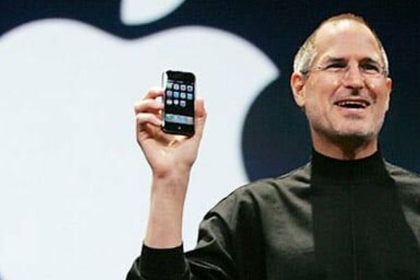 Economists Tie the iPhone's Rollout to America's Falling Birth Rate