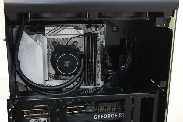 System76 Thelio Mira Linux Desktop Review: AMD Ryzen 9000 Series Performance