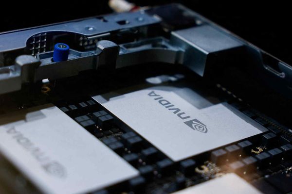 Taiwan's Export Shift: AI Tech Demand Drives Record US Trade Surplus Amid Tariff Concerns