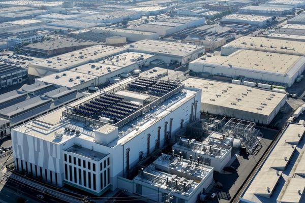 Tech Companies Defeat Clean Energy Bill as AI Data Centers Drain Local Water Supplies