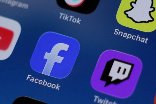 Virginia Judge Blocks Social Media Age Restrictions, Citing First Amendment Concerns