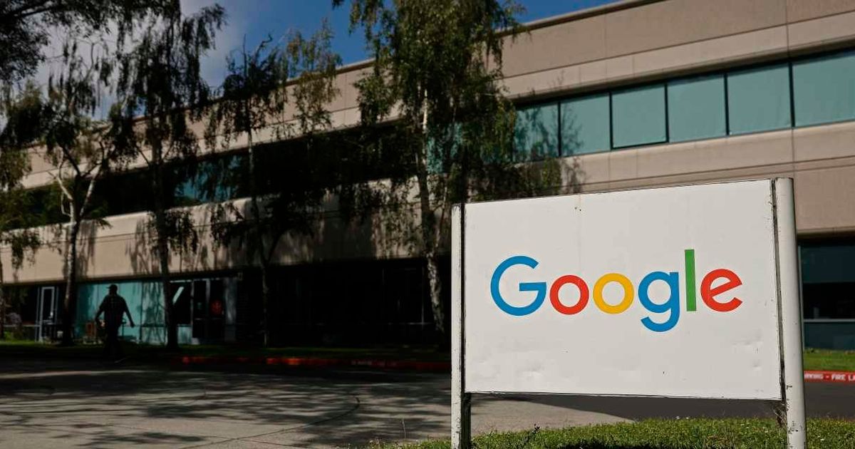 Alphabet Overtakes Apple in Market Cap Amid AI Surge; OpenAI Launches Health Division