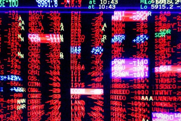 Economist Challenges AI Market Analysis, Calls Assumptions 'Extreme and Improbable'