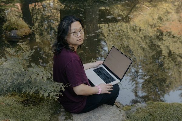 AI's Copyright Conundrum: Undergraduate Rewrites Claude Code, Tests Legal Boundaries