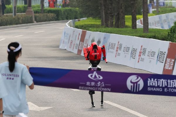 Humanoid Robots Outrun Humans at Beijing Half-Marathon, Signaling Rapid AI Progress