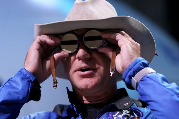 Blue Origin Enters Satellite Broadband Race with TeraWave Constellation