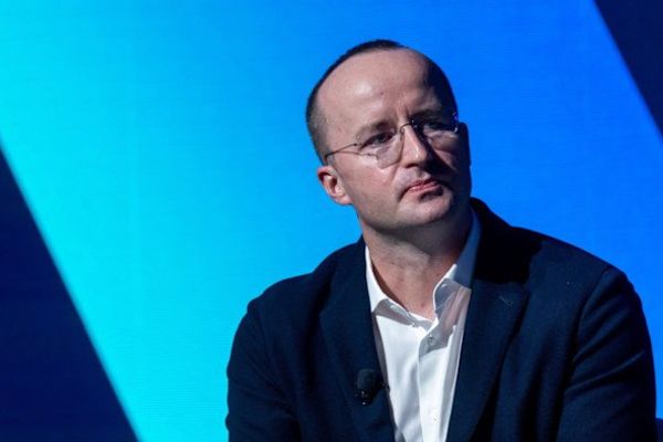 Crypto.com Founder Buys AI.com for $70M, Plans Super Bowl AI Agent Launch