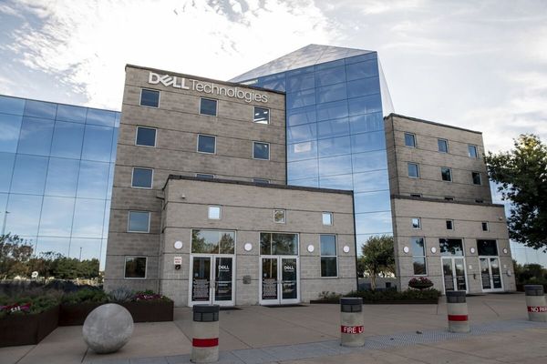 Dell's AI Server Outlook Drives 22% Stock Surge Amid Tech Industry Turmoil