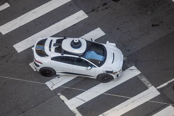 Waymo's School Bus Problem: How Months of Training Failed to Stop Robotaxis