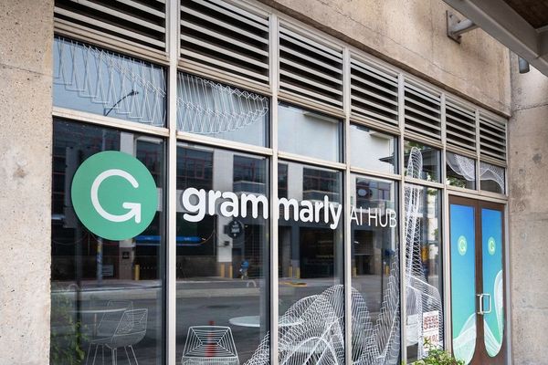 Grammarly's AI Tool Simulates Feedback From Famous Writers Without Permission