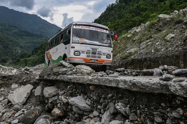 AI Helps Geologists Identify Landslide Risks Worldwide Using Satellite Data