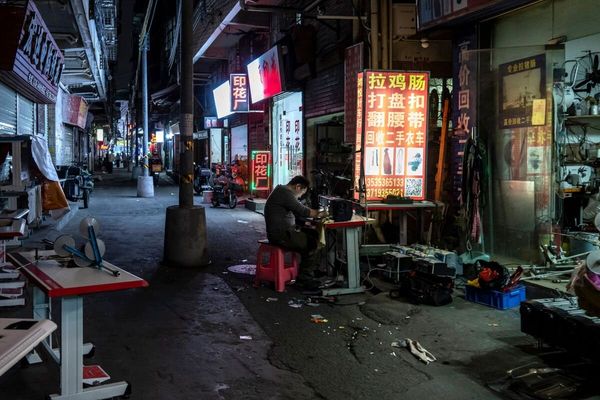 How “dark factories”, powered by AI and robotics and requiring essentially no workers, are set to upend China's labor market, already stressed by tariffs