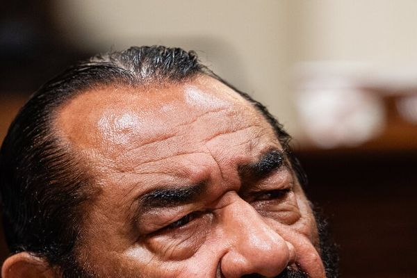 Crypto and AI Super PACs Target Midterm Candidates with Niche Buzzwords