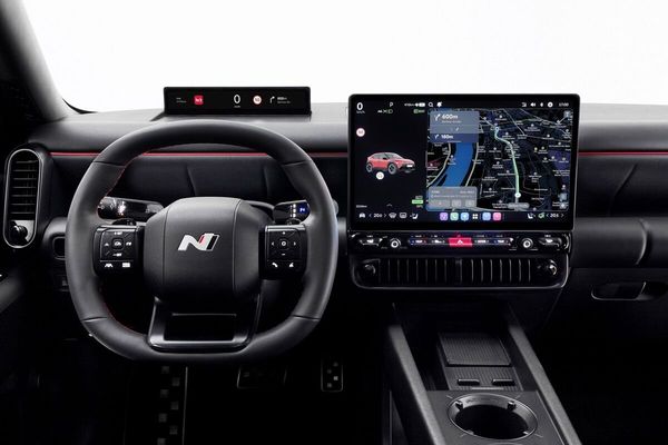 Hyundai's Pleos Connect: How Traditional Automakers Are Fighting Back in the AI Assistant Wars