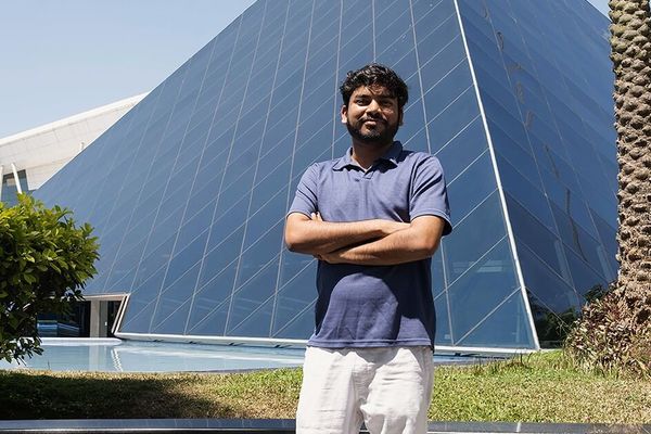 India's CS Graduate Boom Meets AI Disruption: Infosys Shifts Hiring Strategy