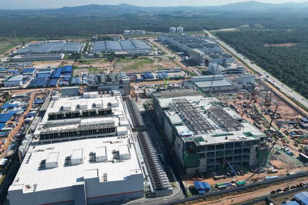 Malaysia's Data Center Boom: Capacity Set to Double by 2026