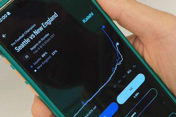 Prediction Markets Surpass $800M in Super Bowl Contracts as Pro Gamblers Adopt Quant Strategies