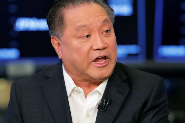 Meta and Broadcom Expand AI Chip Partnership as Broadcom CEO Steps Down from Meta Board