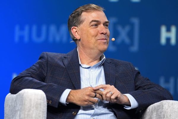 AWS Defies AI Job Loss Fears with Plans to Hire 11,000 Software Engineering Interns in 2026