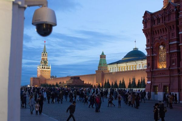 Russia's VPN Crackdown Triggers Banking Outage as Moscow Tightens Internet Controls