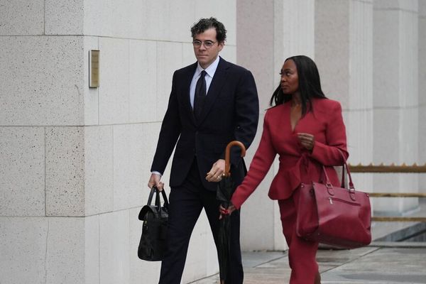 Meta Executives Defend Youth Safety Measures as Social Media Addiction Trial Intensifies