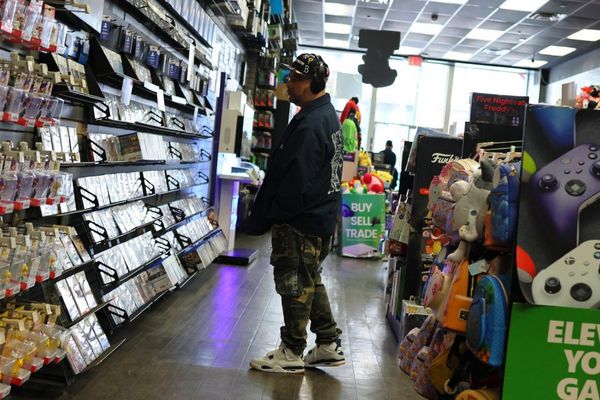 GameStop's Potential eBay Bid: Retail Transformation or Speculative Gamble?