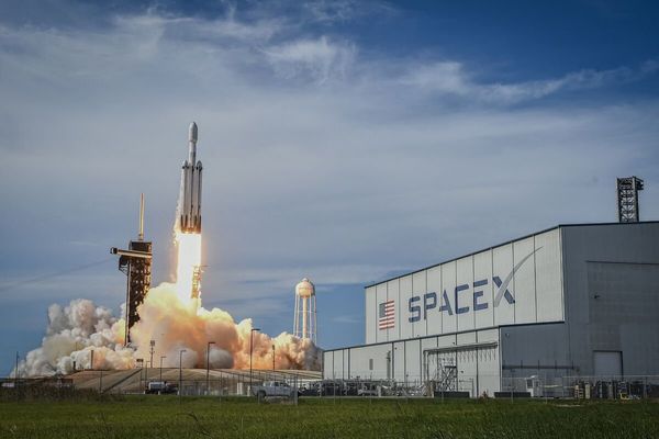 SpaceX and xAI Merger Talks Signal Musk's AI Consolidation Strategy