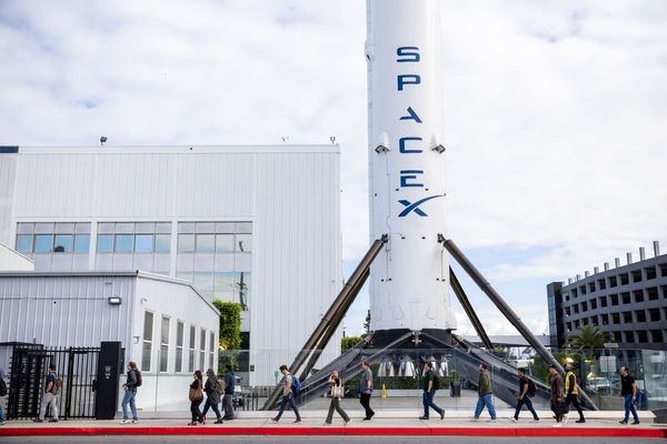 SpaceX Moves Up Employee Share Sale Eligibility to April, Accelerating Timeline