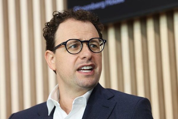 Anthropic Delays Mythos Launch Amid Outages and Infrastructure Concerns