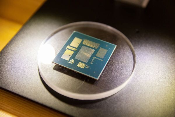 US AI Chip Export Push Faces Bureaucratic Headwinds and Policy Uncertainty