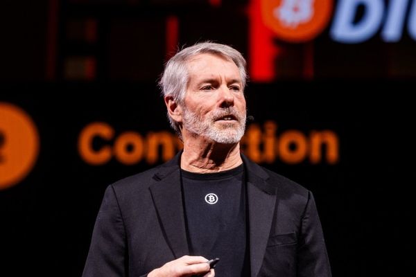 MicroStrategy Posts $12.4B Q4 Loss as Bitcoin Price Dips Below Acquisition Average