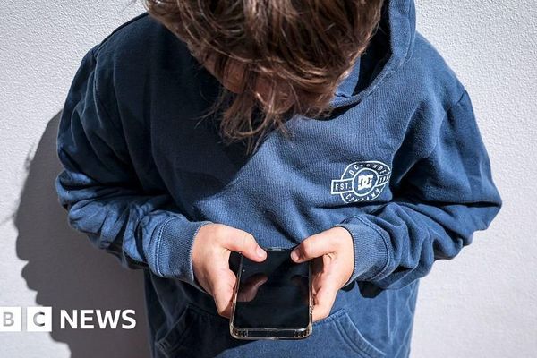 UK Regulators Push for Strict Age Verification on Social Media Platforms