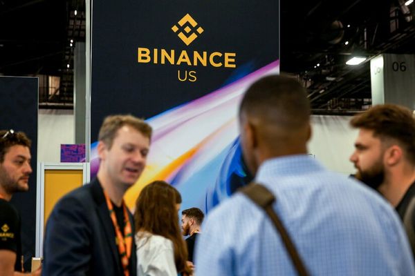 Trump-Linked Stablecoin USD1 Hits $5B in Circulation, 85% Held on Binance