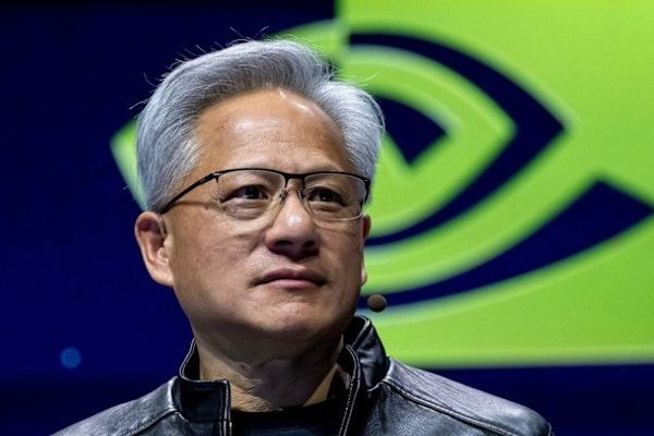 Senators Warren and Banks Call for Suspending Nvidia AI Chip Exports to China and Southeast Asia