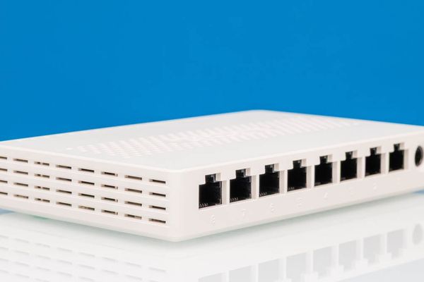 Tenda SE108 8-Port 2.5GbE Fanless Switch Review: Internal Cooling Analysis