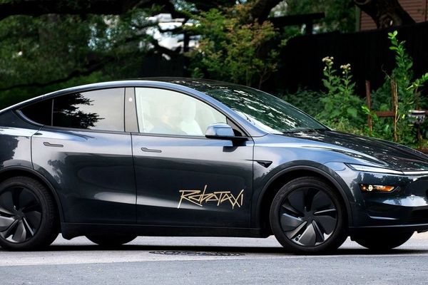 Tesla's 'Robotaxi' Gambit: Human Drivers, Regulatory Tension, and the Race to Autonomy